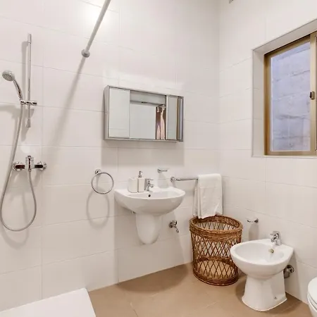 شقة Spacious 4br Oasis In The Heart Of St. Julians By 360 Estates *