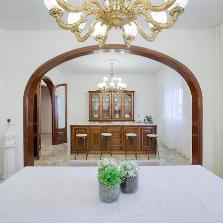 Spacious 4br Oasis In The Heart Of St. Julians By 360 Estates Apartamento San Julián